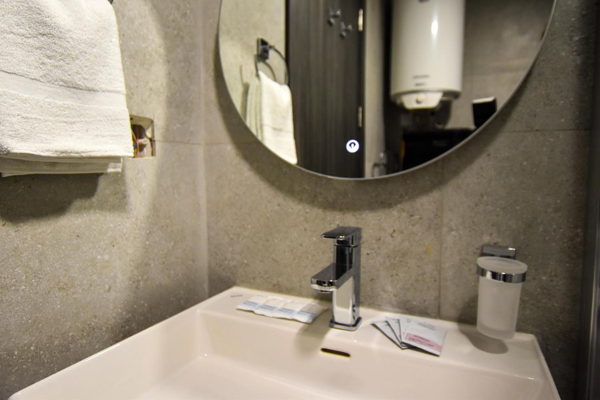 51Hh Apartments Gzira Luaran gambar