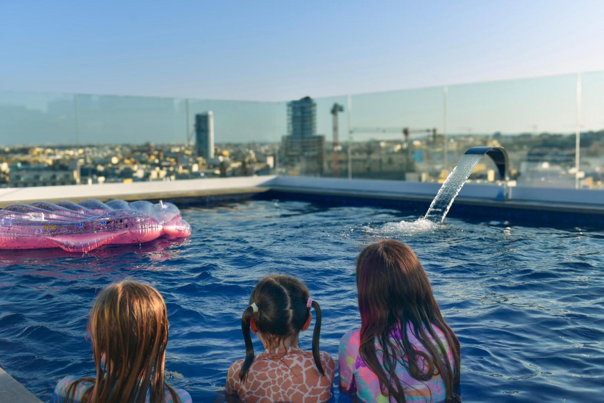 51Hh Apartments Gzira Luaran gambar